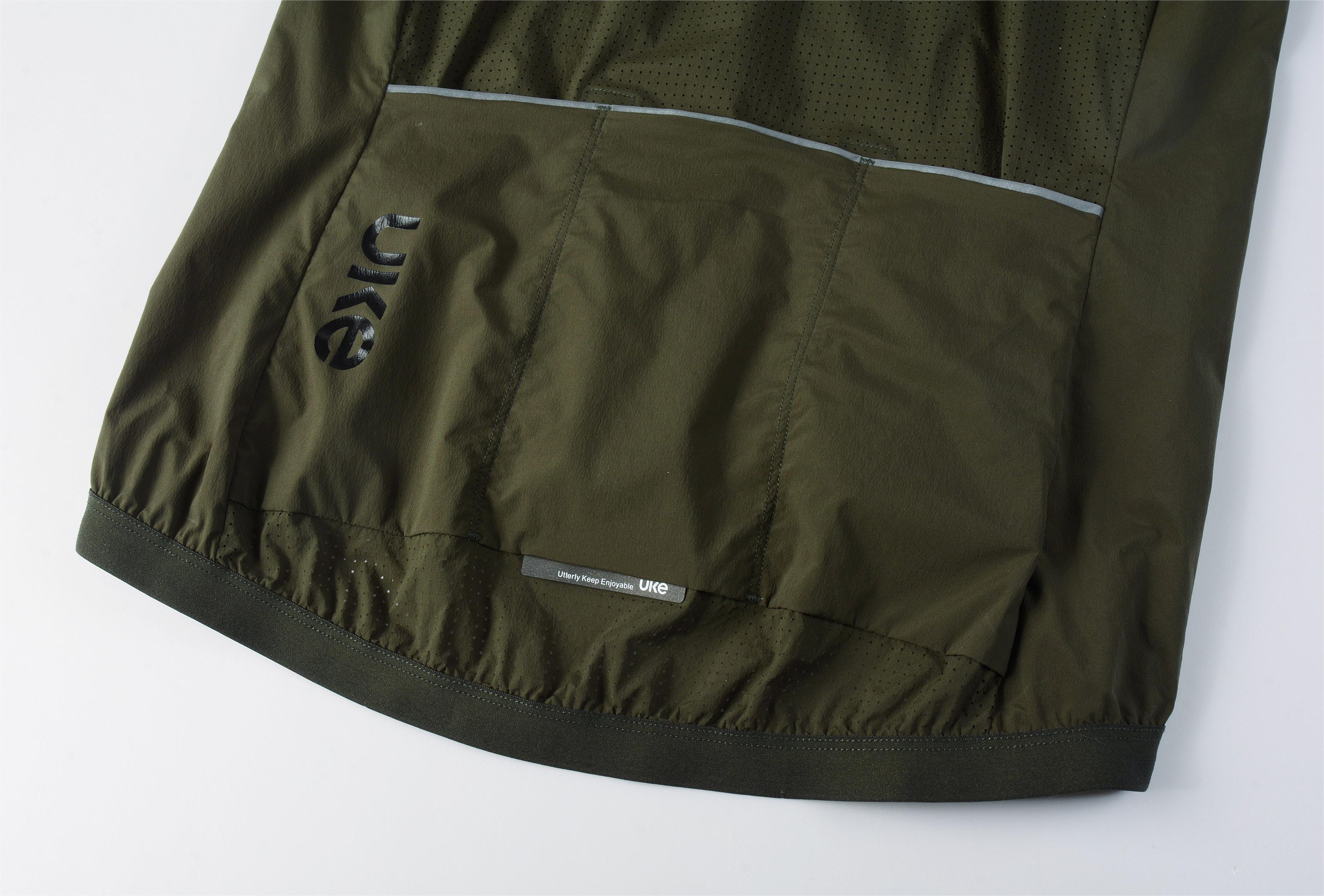 ENTRAINEMENT - Gilet coupe vent femme